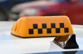 Минпромторг обновил список автомобилей для такси