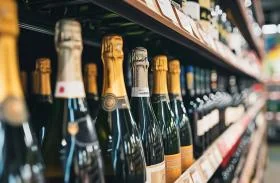 Правительство продлило контроль за продажей алкоголя до 2027 года